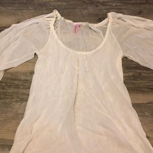 ❗️ SWEET PEA WHITE BLOUSE ❗️